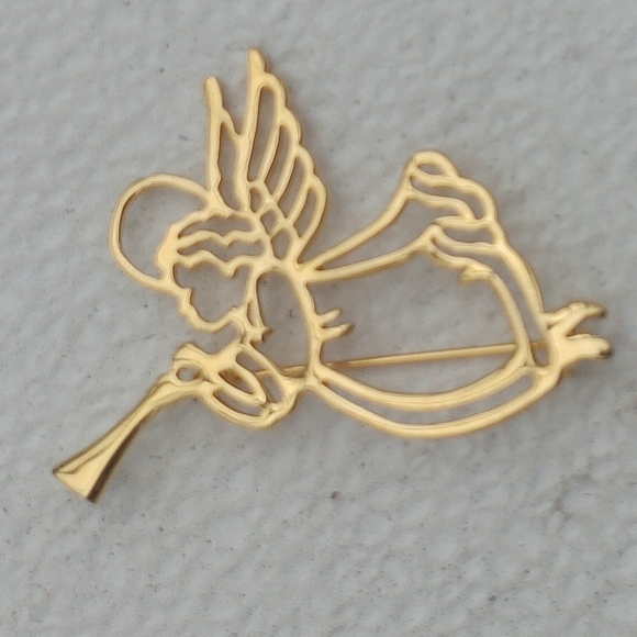 Angel With Horn Women's Brooch - Picture 2 of 3